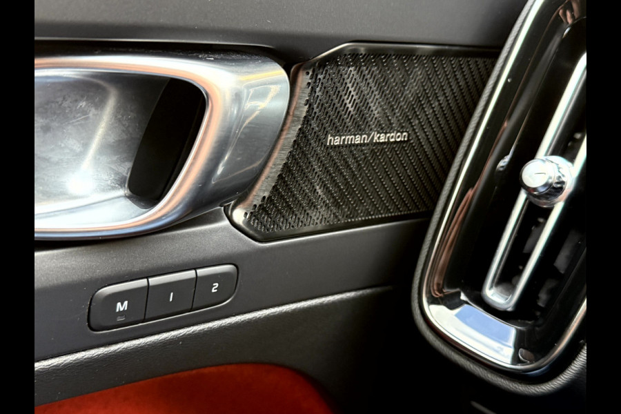 Volvo XC40 Recharge P8 AWD R-Design SOH 92.3%, Panoramadak, Camera, 19'Lmv