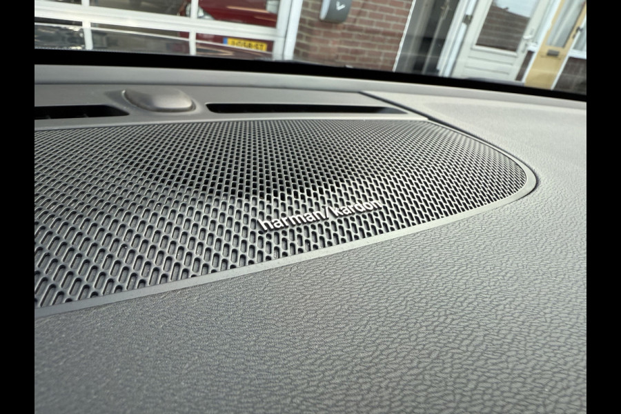 Volvo XC40 1.5 T3 Inscription Panoramadak, Leer, Camera