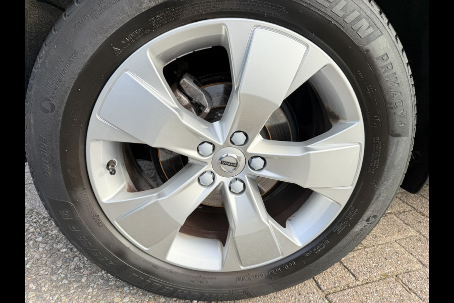 Volvo XC40 1.5 T3 Inscription Panoramadak, Leer, Camera