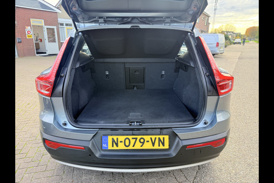 Volvo XC40 1.5 T3 Inscription Panoramadak, Leer, Camera