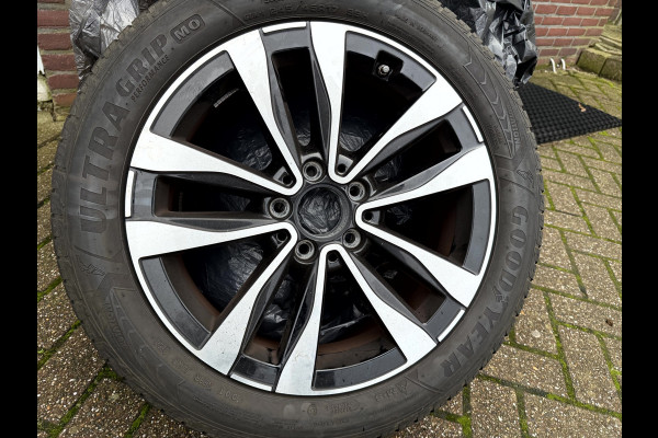 Mercedes-Benz C-Klasse Estate 300 e Business Line NL. Auto, Zomer+Winterset