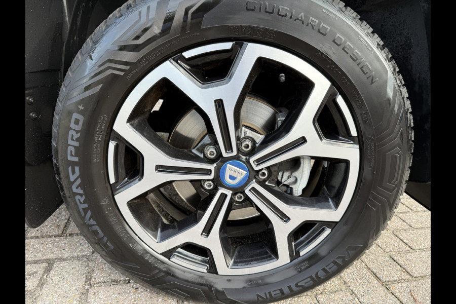 Dacia Duster 1.3 TCe 150pk Serie Limitee 15th Anniversary Trekhaak, 360 camera