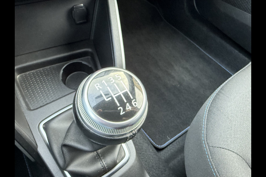 Dacia Duster 1.3 TCe 150pk Serie Limitee 15th Anniversary Trekhaak, 360 camera