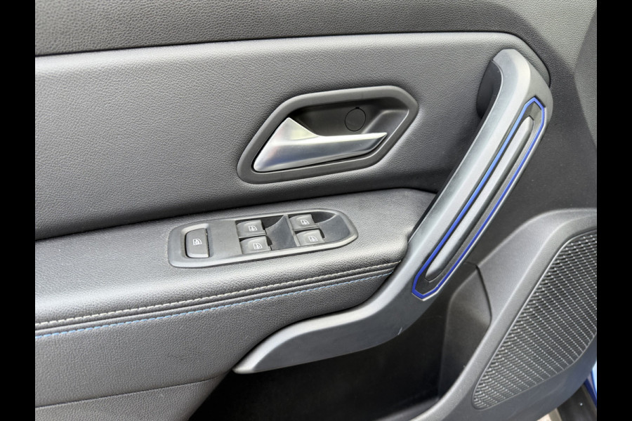 Dacia Duster 1.3 TCe 150pk Serie Limitee 15th Anniversary Trekhaak, 360 camera