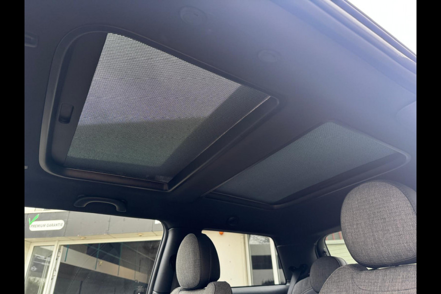 MINI Cooper SE Classic 33 kWh Head-Up Harman/Kardon Panoramadak . Neem contact op en we maken een afspraak!