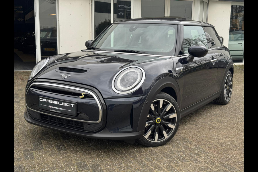 MINI Cooper SE Classic 33 kWh Head-Up Harman/Kardon Panoramadak . Neem contact op en we maken een afspraak!