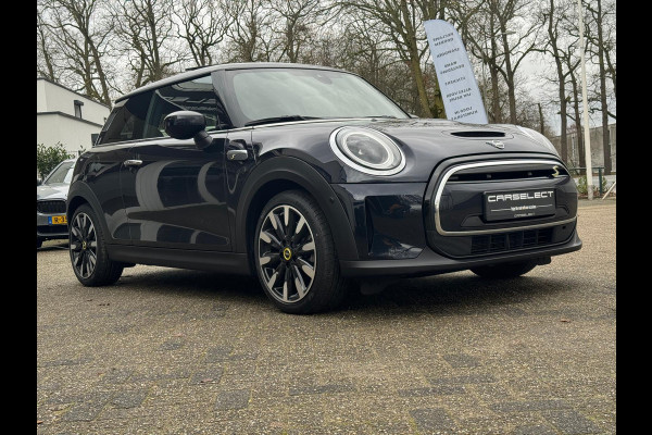 MINI Cooper SE Classic 33 kWh Head-Up Harman/Kardon Panoramadak . Neem contact op en we maken een afspraak!