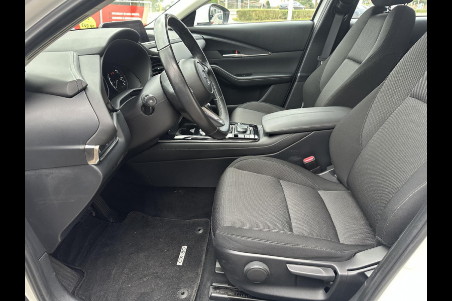 Mazda CX-30 2.0 e-SkyActiv-G M Hybrid Comfort | PARKEER SENSOREN VOOR EN ACHTER | ACHTERUITRIJ CAMERA | HEADUP DISPLAY |