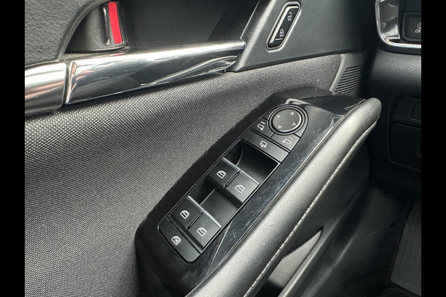 Mazda CX-30 2.0 e-SkyActiv-G M Hybrid Comfort | PARKEER SENSOREN VOOR EN ACHTER | ACHTERUITRIJ CAMERA | HEADUP DISPLAY |