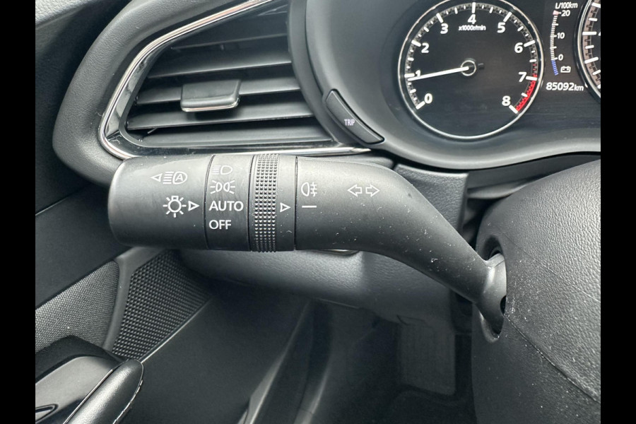 Mazda CX-30 2.0 e-SkyActiv-G M Hybrid Comfort | PARKEER SENSOREN VOOR EN ACHTER | ACHTERUITRIJ CAMERA | HEADUP DISPLAY |