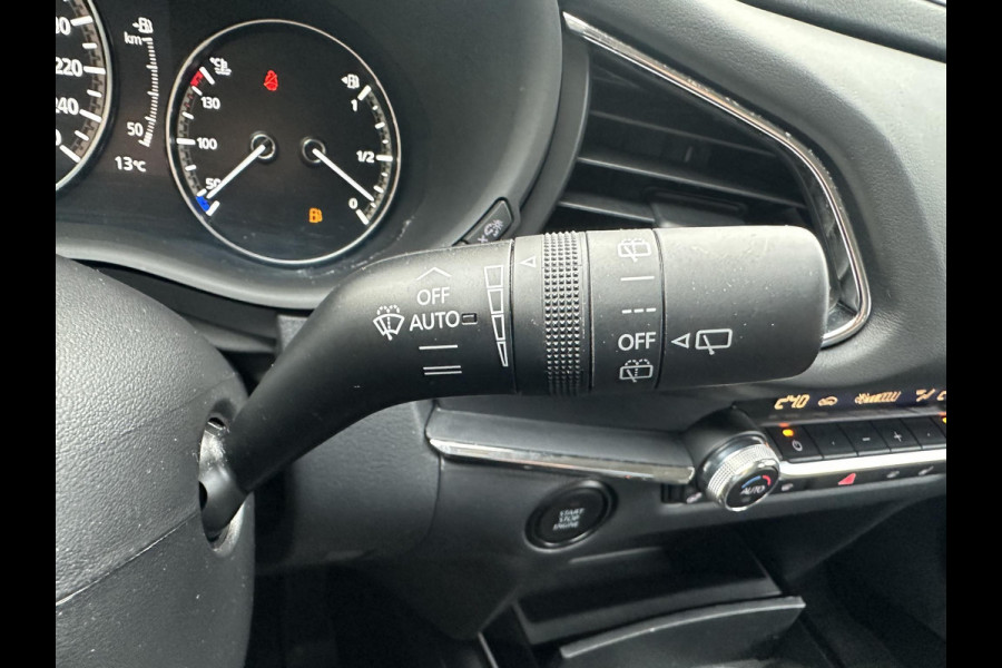 Mazda CX-30 2.0 e-SkyActiv-G M Hybrid Comfort | PARKEER SENSOREN VOOR EN ACHTER | ACHTERUITRIJ CAMERA | HEADUP DISPLAY |