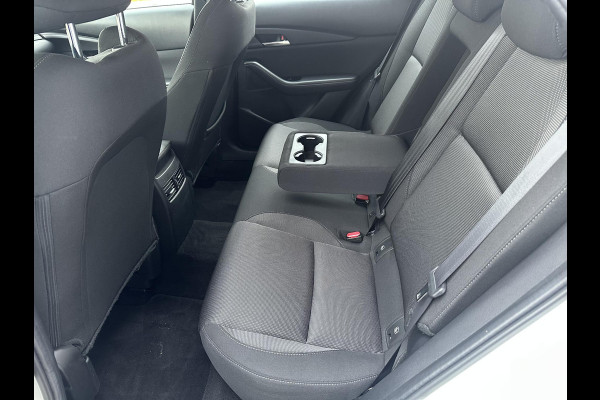 Mazda CX-30 2.0 e-SkyActiv-G M Hybrid Comfort | PARKEER SENSOREN VOOR EN ACHTER | ACHTERUITRIJ CAMERA | HEADUP DISPLAY |