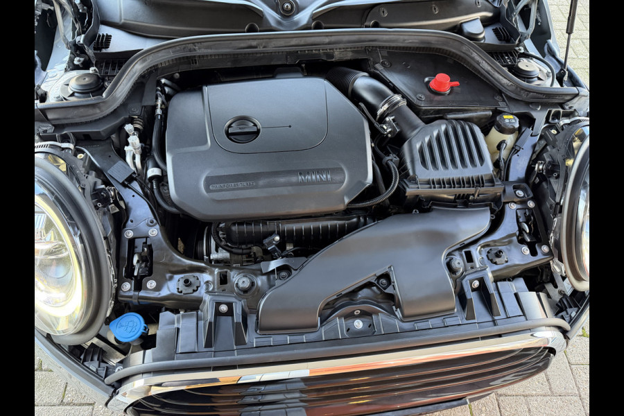 MINI Mini 1.5 Cooper Chili Automaat / Carplay / Panoramadak / Navi / 17" LM /  PDC v+a