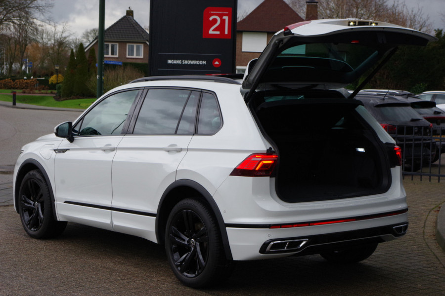 Volkswagen Tiguan 1.4 TSI eHybrid 245 PK R-Line BNS+ PHEV, Panoramadak, LED, Leder, 360 Camera,