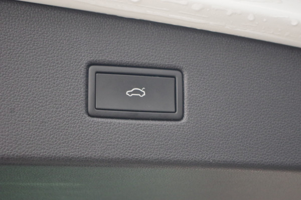 Volkswagen Tiguan 1.4 TSI eHybrid 245 PK R-Line BNS+ PHEV, Panoramadak, LED, Leder, 360 Camera,