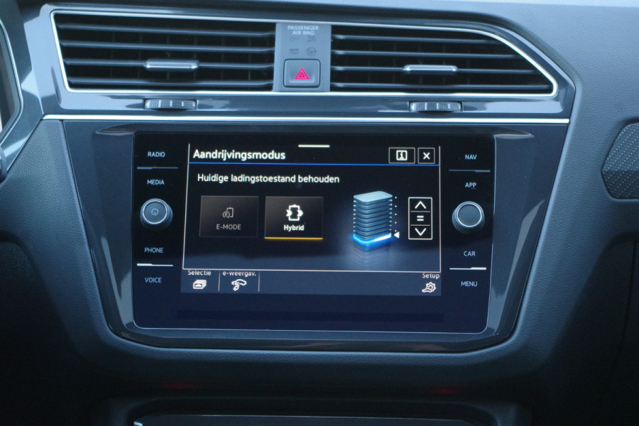Volkswagen Tiguan 1.4 TSI eHybrid 245 PK R-Line BNS+ PHEV, Panoramadak, LED, Leder, 360 Camera,