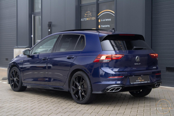 Volkswagen Golf 1.5 eTSI R-Line Business+ PANO CAMERA ACC CARPLAY