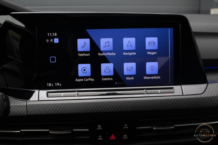 Volkswagen Golf 1.5 eTSI R-Line Business+ PANO CAMERA ACC CARPLAY