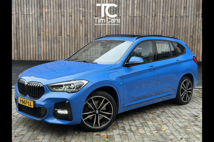 BMW X1 xDrive25e M-sport Automaat | Panoramadak | Leren bekleding | Stoelverwarming | LED verlichting | Climate & cruise control | Misa