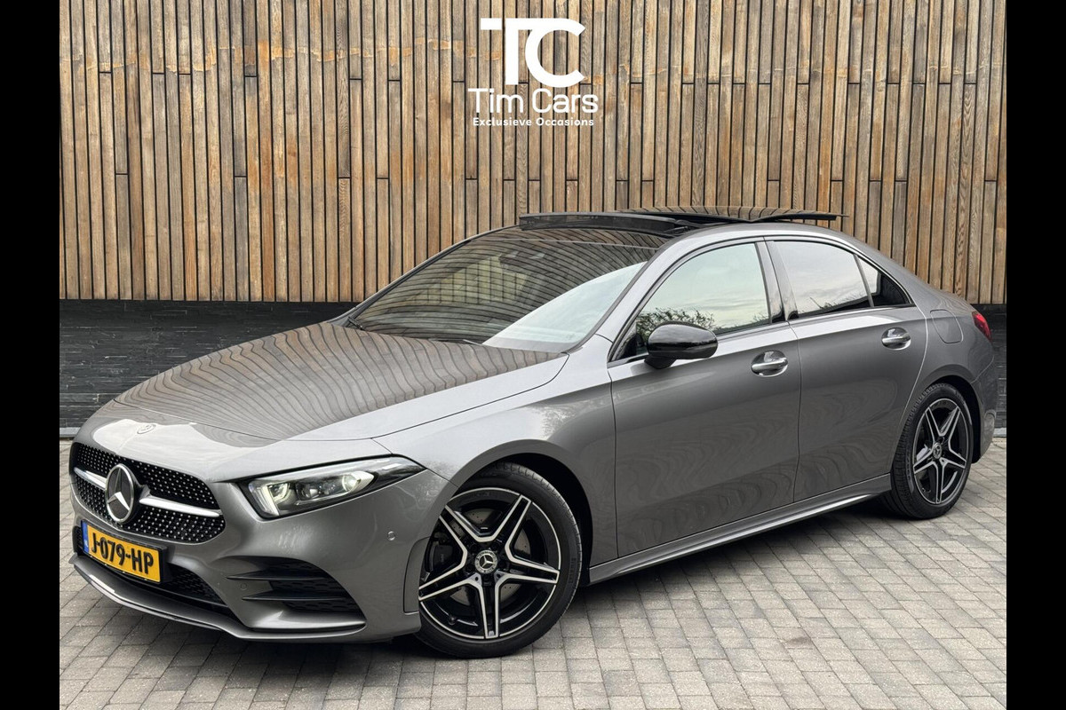 Mercedes-Benz A-Klasse 220 AMG 190pk Automaat | Panoramadak | LED Matrix verlichting | Sfeerverlichting | Night Pakket | Sportstoelen elektrisch verste