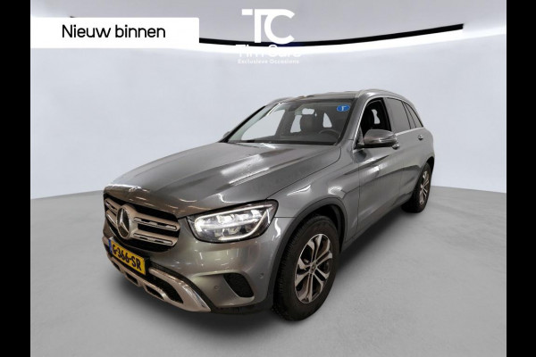 Mercedes-Benz GLC 200 Automaat | LED verlichting | Stoelverwarming | Trekhaak afneembaar | Climate & cruise control | Navigatiesysteem | Achteruit