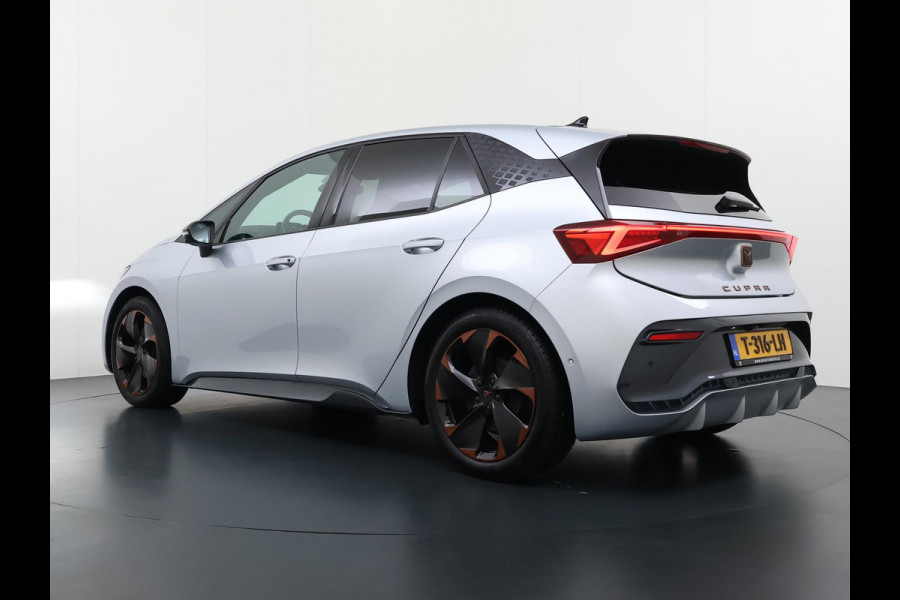 CUPRA Born Business 62 kWh ELEK. STOEL MET MASSAGE| STUURWIELVERWARMING | RONDOMZICHT CAMERA| ADAPTIVE CRUISE CONTROL| DODE HOEK SENSOR| REEDS RIJKLAAR GEMAAKT, GELEVERD INCL. 12 MND BOVAG GARANTIE