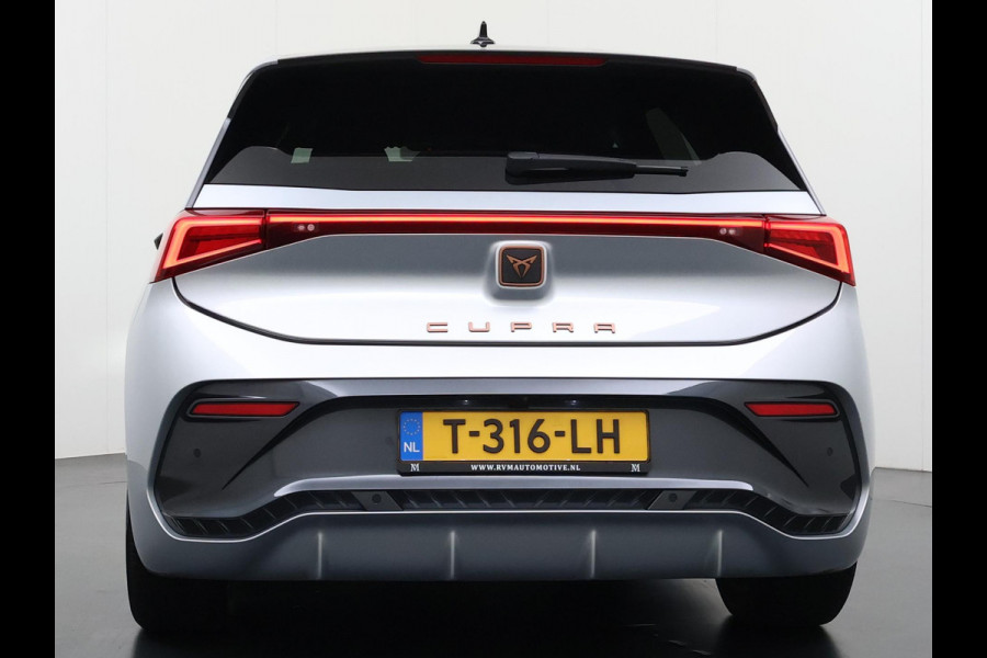 CUPRA Born Business 62 kWh ELEK. STOEL MET MASSAGE| STUURWIELVERWARMING | RONDOMZICHT CAMERA| ADAPTIVE CRUISE CONTROL| DODE HOEK SENSOR| REEDS RIJKLAAR GEMAAKT, GELEVERD INCL. 12 MND BOVAG GARANTIE