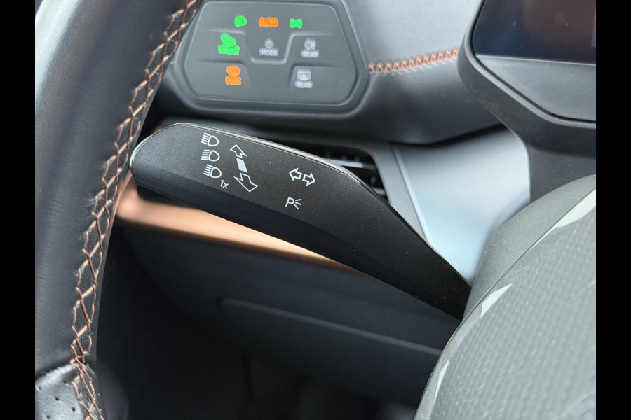 CUPRA Born Business 62 kWh ELEK. STOEL MET MASSAGE| STUURWIELVERWARMING | RONDOMZICHT CAMERA| ADAPTIVE CRUISE CONTROL| DODE HOEK SENSOR| REEDS RIJKLAAR GEMAAKT, GELEVERD INCL. 12 MND BOVAG GARANTIE