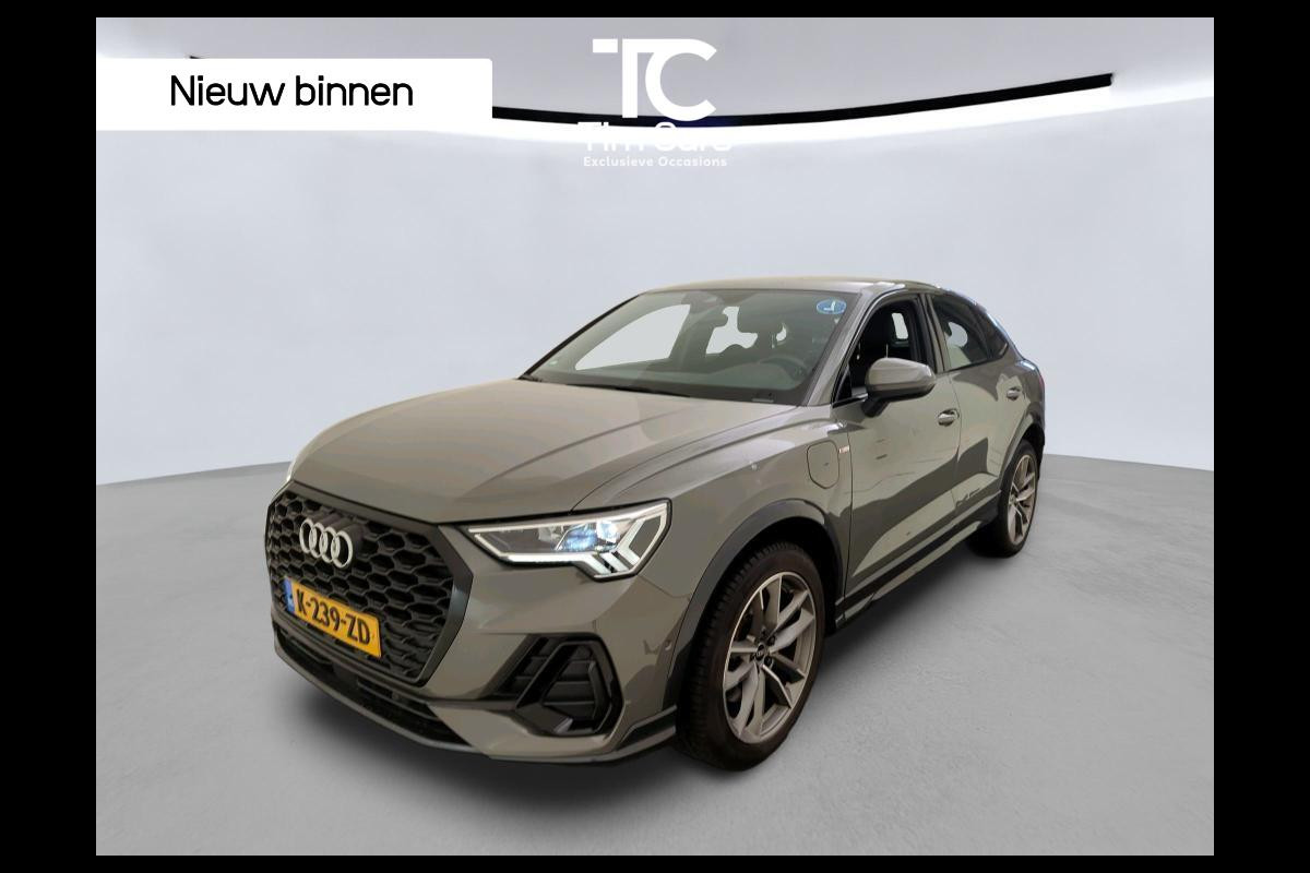 Audi Q3 Sportback 45 TFSI e S Edition Automaat | Keyless entry & start | Chronosgrijs | Stoelverwarming | Sonos Audio HiFi | Zwart optiek | Elektr