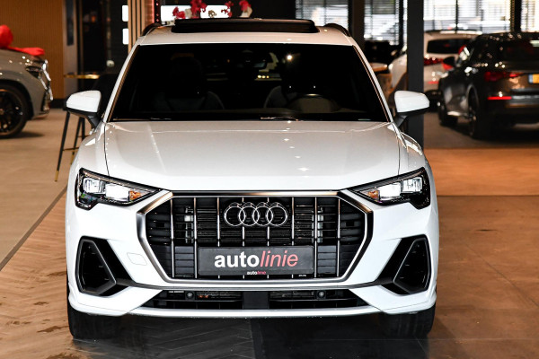 Audi Q3 45 TFSI e 3x S-Line. Pano, ACC, Dodehoek, Lane assist!