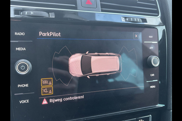 Volkswagen Golf Variant 1.0 TSI Highline | Stoelverwarming | Parkeer Sensoren | Adaptive Cruise