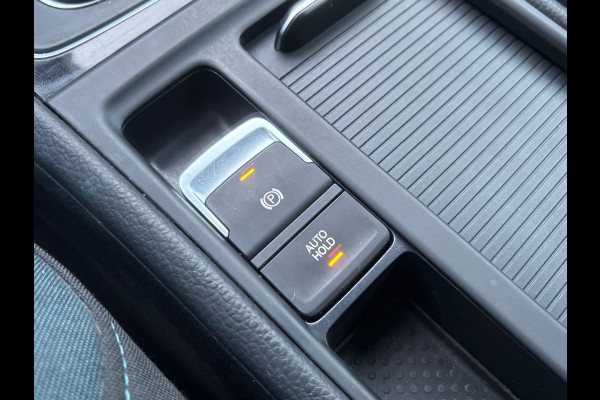 Volkswagen Golf Variant 1.0 TSI Highline | Stoelverwarming | Parkeer Sensoren | Adaptive Cruise