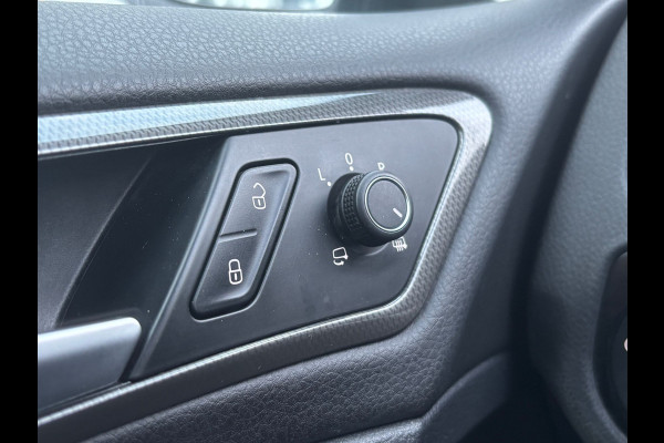 Volkswagen Golf Variant 1.0 TSI Highline | Stoelverwarming | Parkeer Sensoren | Adaptive Cruise