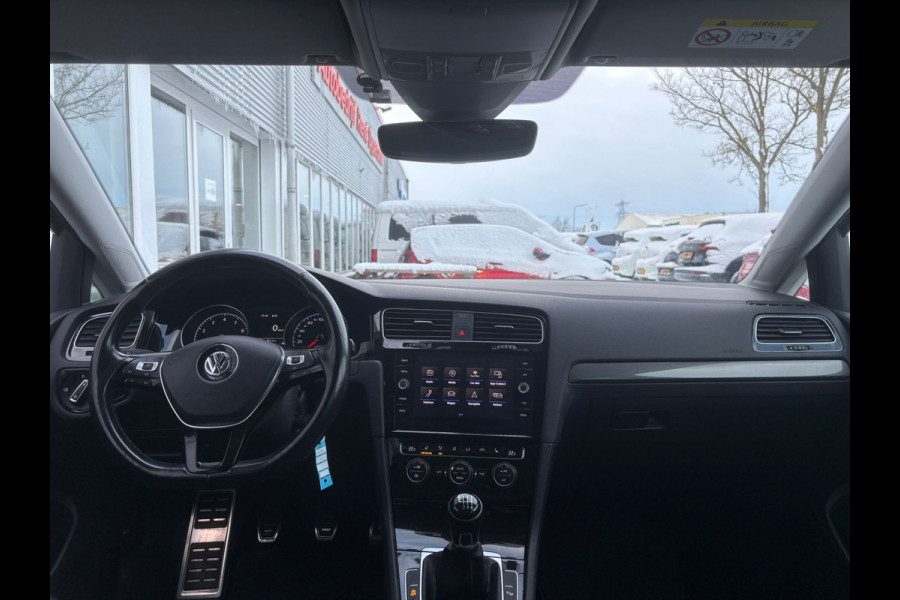 Volkswagen Golf Variant 1.0 TSI Highline | Stoelverwarming | Parkeer Sensoren | Adaptive Cruise