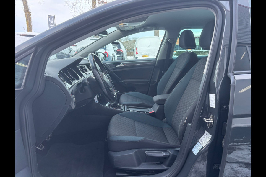 Volkswagen Golf Variant 1.0 TSI Highline | Stoelverwarming | Parkeer Sensoren | Adaptive Cruise