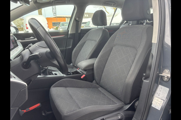 Volkswagen Golf 1.5 TSI Life | Stuur Verwarming | Sfeer Verlichting | Adaptive Cruise | Lane Assist