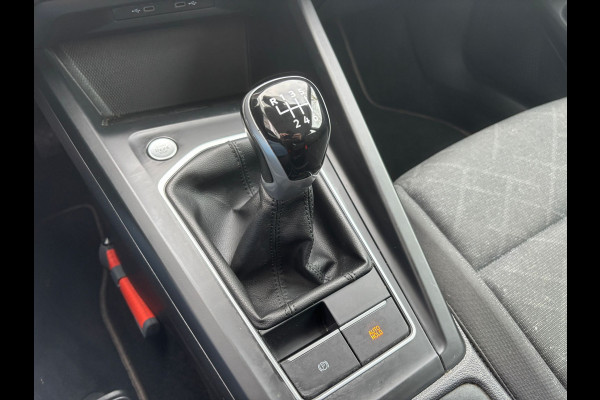 Volkswagen Golf 1.5 TSI Life | Stuur Verwarming | Sfeer Verlichting | Adaptive Cruise | Lane Assist