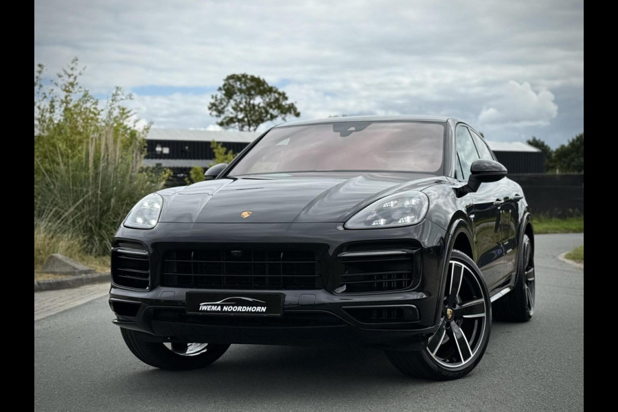 Porsche Cayenne Coupé 3.0 E-Hybrid SportDesign|Sport Chrono|Burmester® |Softclose doors|Camera 360°|AppleCarplay