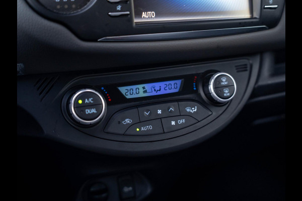 Toyota Yaris 1.5 VVT-i Active AUTOMAAT / Camera / Climate control / Cruise control