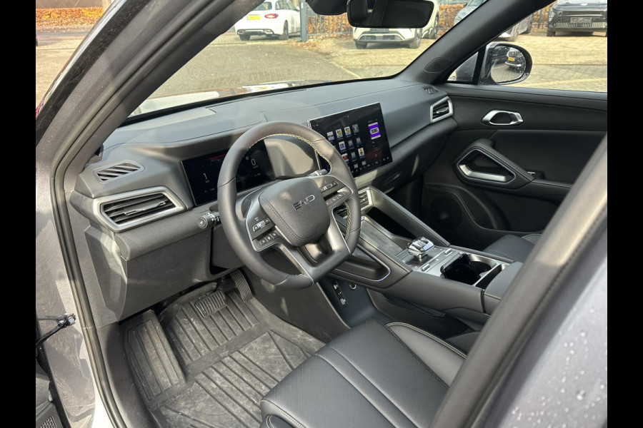 BYD ATTO 2 Boost 45 kWh ZGAN Nieuw! | Volledige BYD Fabrieksgarantie t/m 11-2030 of 150.000 km | Stoel & Stuurverwarming | Adaptieve Cruise | 360° Camera | Panoramadak | Dodehoekassistent | Origineel NL Auto