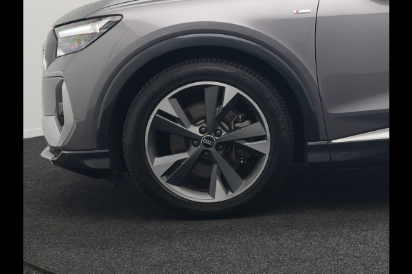Audi Q4 e-tron 50 quattro S-Line 77 kWh 299pk Dealer O.H. Incl. BTW | Panodak | SOH 93,2% | Lederen Sportstoelen Verwarmd | 20"L.M  | Navigatie | Cruise Control | Virtual | DAB | Taifungrau Metallic |