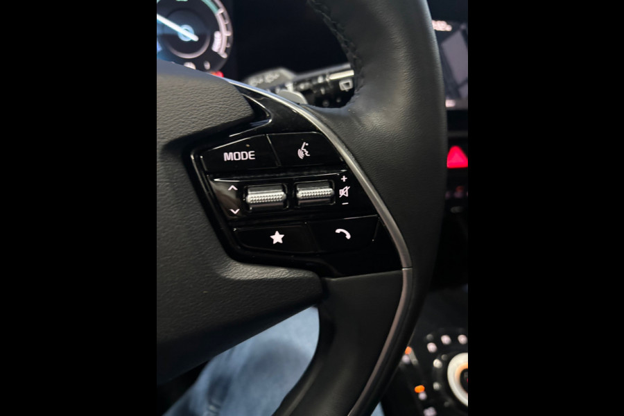 Kia Niro 1.6 GDi Hybrid DynamicPlusLine Pano, Trekhaak, Leer, Stuur/Stoelverwarming