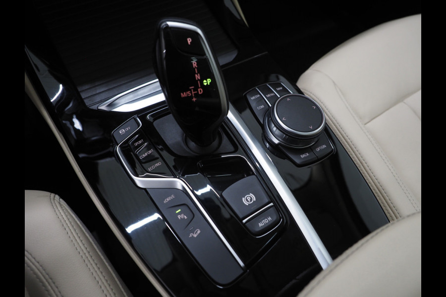 BMW X3 xDrive30e 292PK | Panoramadak | Leder | Camera | Memory | Keyless | DAB | Carplay