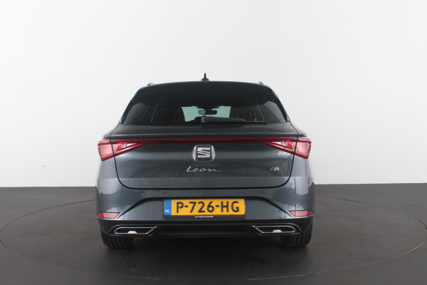 Seat Leon Sportstourer 1.5 TSI FR Business > 131pk/Winterpakket/Matrix-LED/17inch/Magnetic Tech Grey/Parkeersensor voor en achter