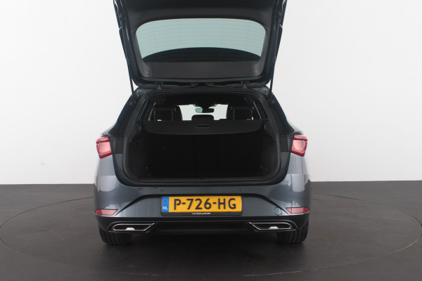 Seat Leon Sportstourer 1.5 TSI FR Business > 131pk/Winterpakket/Matrix-LED/17inch/Magnetic Tech Grey/Parkeersensor voor en achter