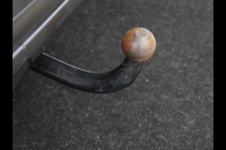 Renault Kadjar 1.5 dCi Intens | Trekhaak | Camera | Navigatie | Half leder | Keyless | Climate control | Dodehoek detectie | Cruise control | Parkeerhulp | Bluetooth