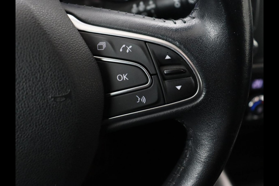 Renault Kadjar 1.5 dCi Intens | Trekhaak | Camera | Navigatie | Half leder | Keyless | Climate control | Dodehoek detectie | Cruise control | Parkeerhulp | Bluetooth