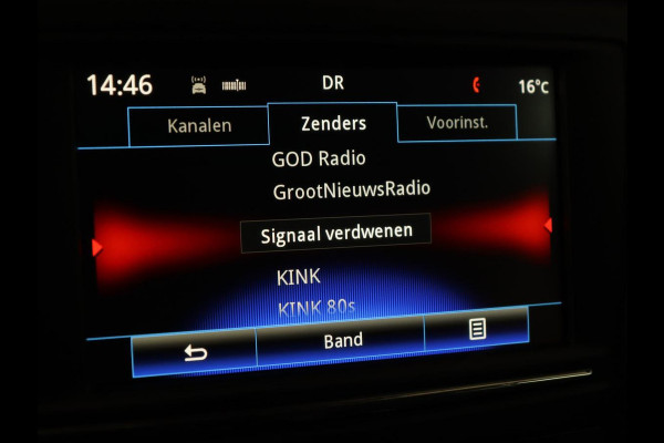 Renault Kadjar 1.5 dCi Intens | Trekhaak | Camera | Navigatie | Half leder | Keyless | Climate control | Dodehoek detectie | Cruise control | Parkeerhulp | Bluetooth