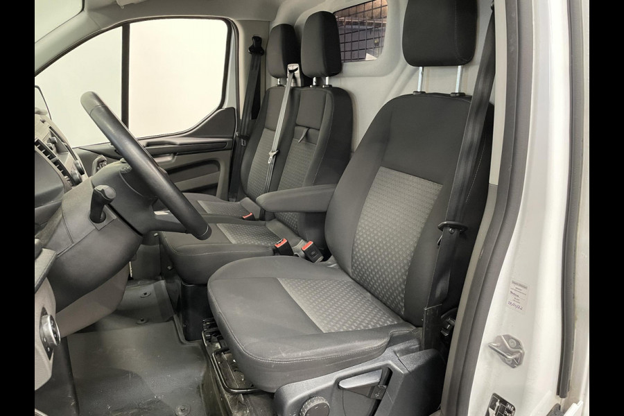 Ford Transit Custom 2.0 TDCI L1H1 Trend 96KW Airco Cruise Control Trekhaak Parkeersensoren Achter