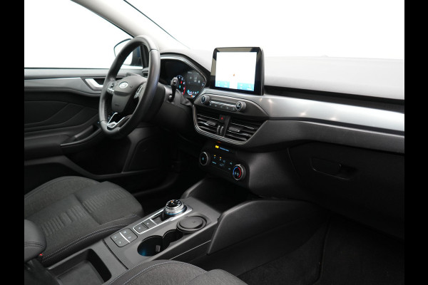 Ford FOCUS Wagon 1.0 EcoBoost Titanium Activa Automaat 126pk | Trekhaak Afn. | Cruise Control | Sportstoelen | Apple Carplay | Navigatie | DAB | Lane Assist |  17" L.M |